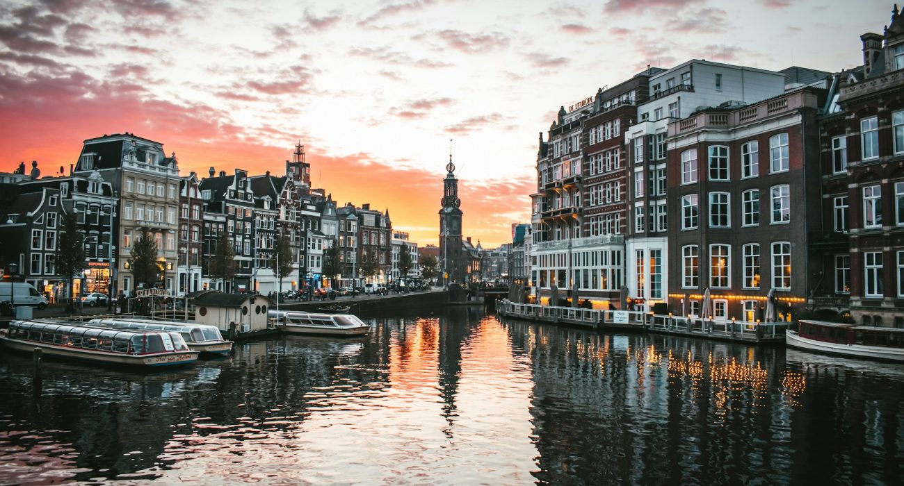 Traveler Spotlight: Connie & Jerry’s Poignant Visit to Amsterdam